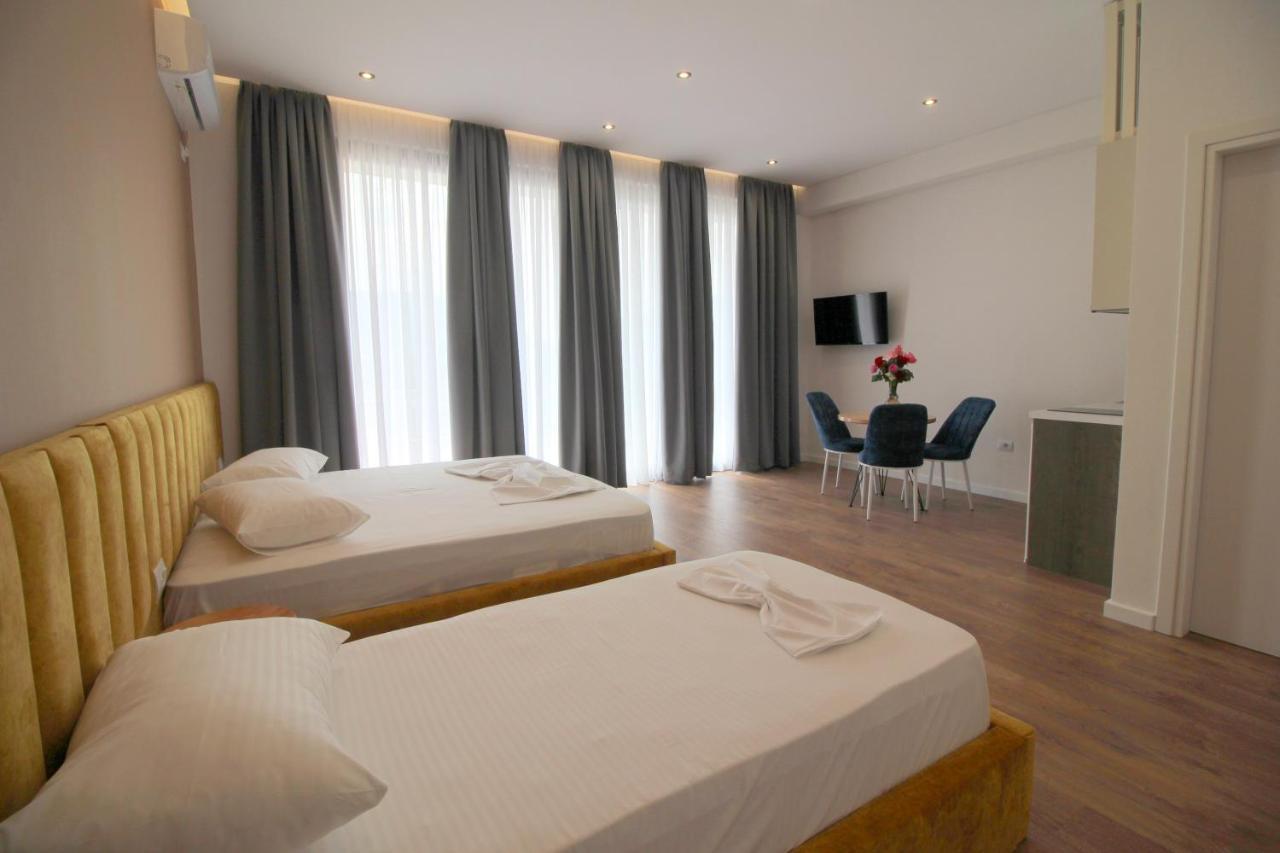 Juer Hotel Bajkaj Екстериор снимка