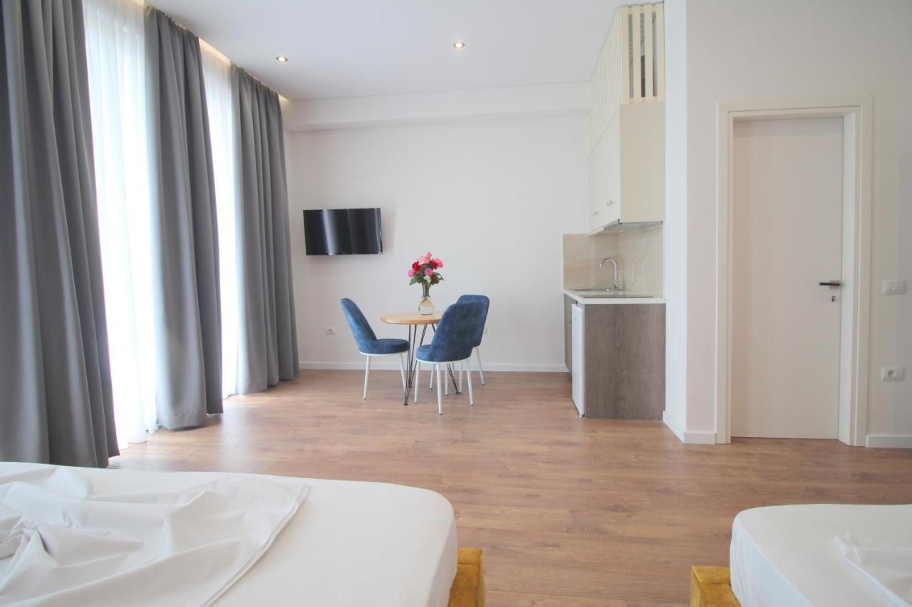Juer Hotel Bajkaj Екстериор снимка
