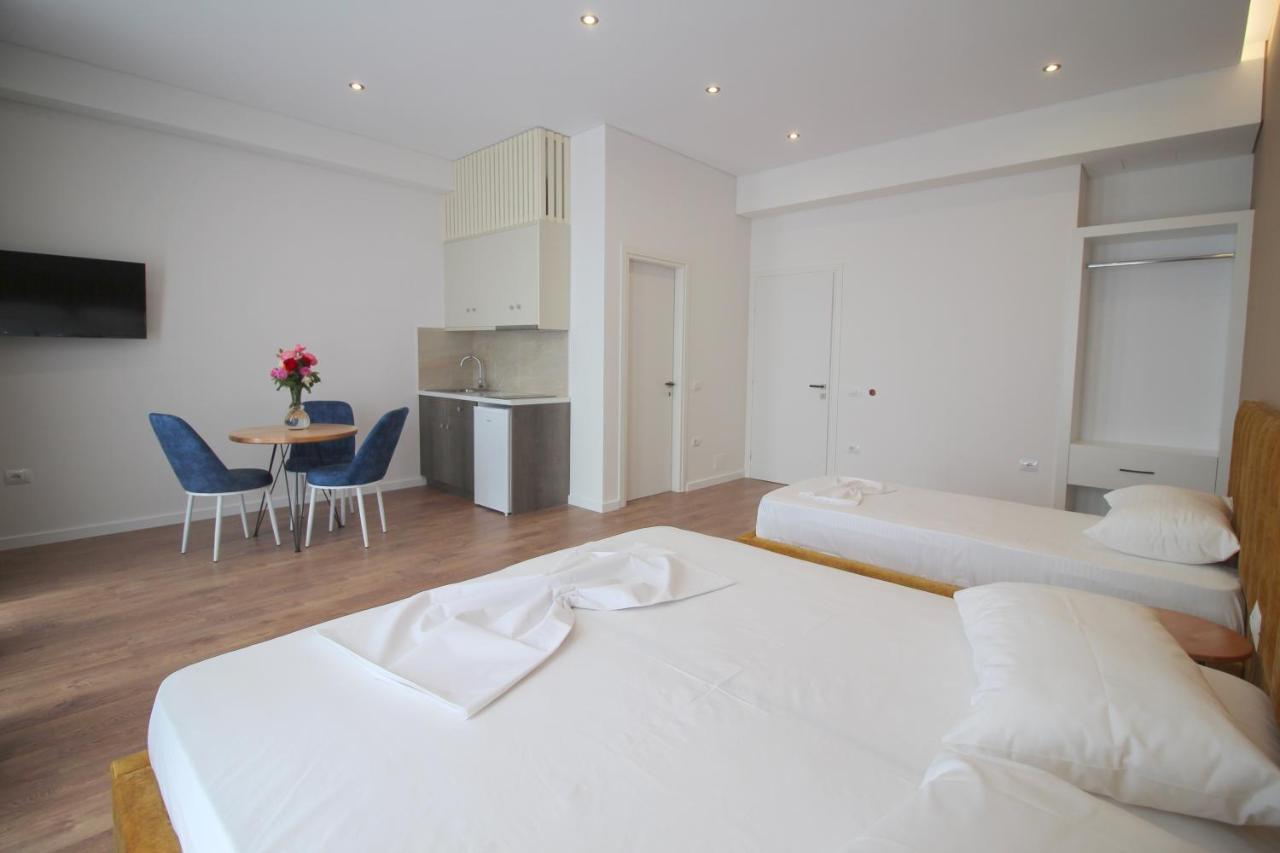 Juer Hotel Bajkaj Екстериор снимка
