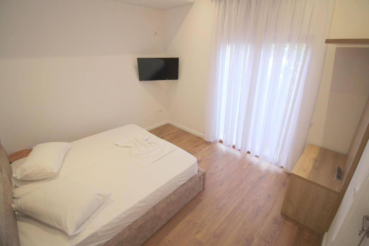 Juer Hotel Bajkaj Екстериор снимка