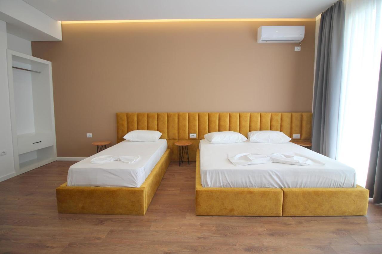 Juer Hotel Bajkaj Екстериор снимка