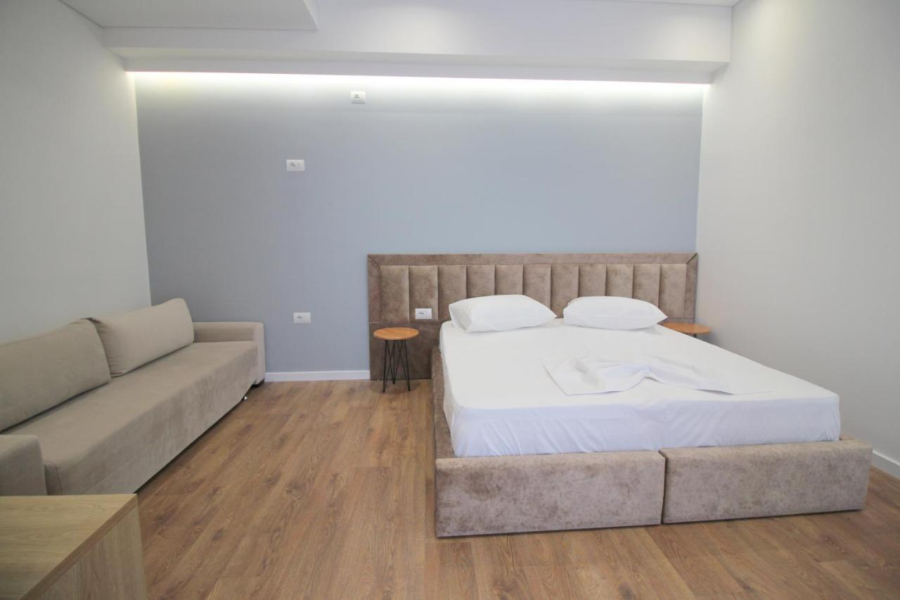 Juer Hotel Bajkaj Екстериор снимка