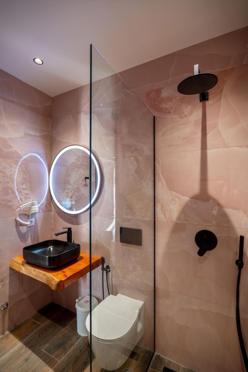 Juer Hotel Bajkaj Екстериор снимка
