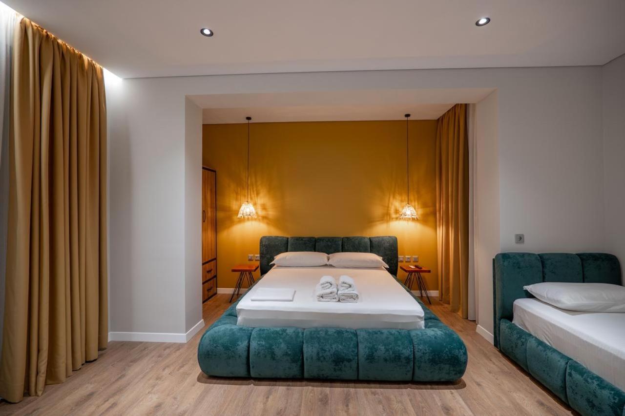 Juer Hotel Bajkaj Екстериор снимка