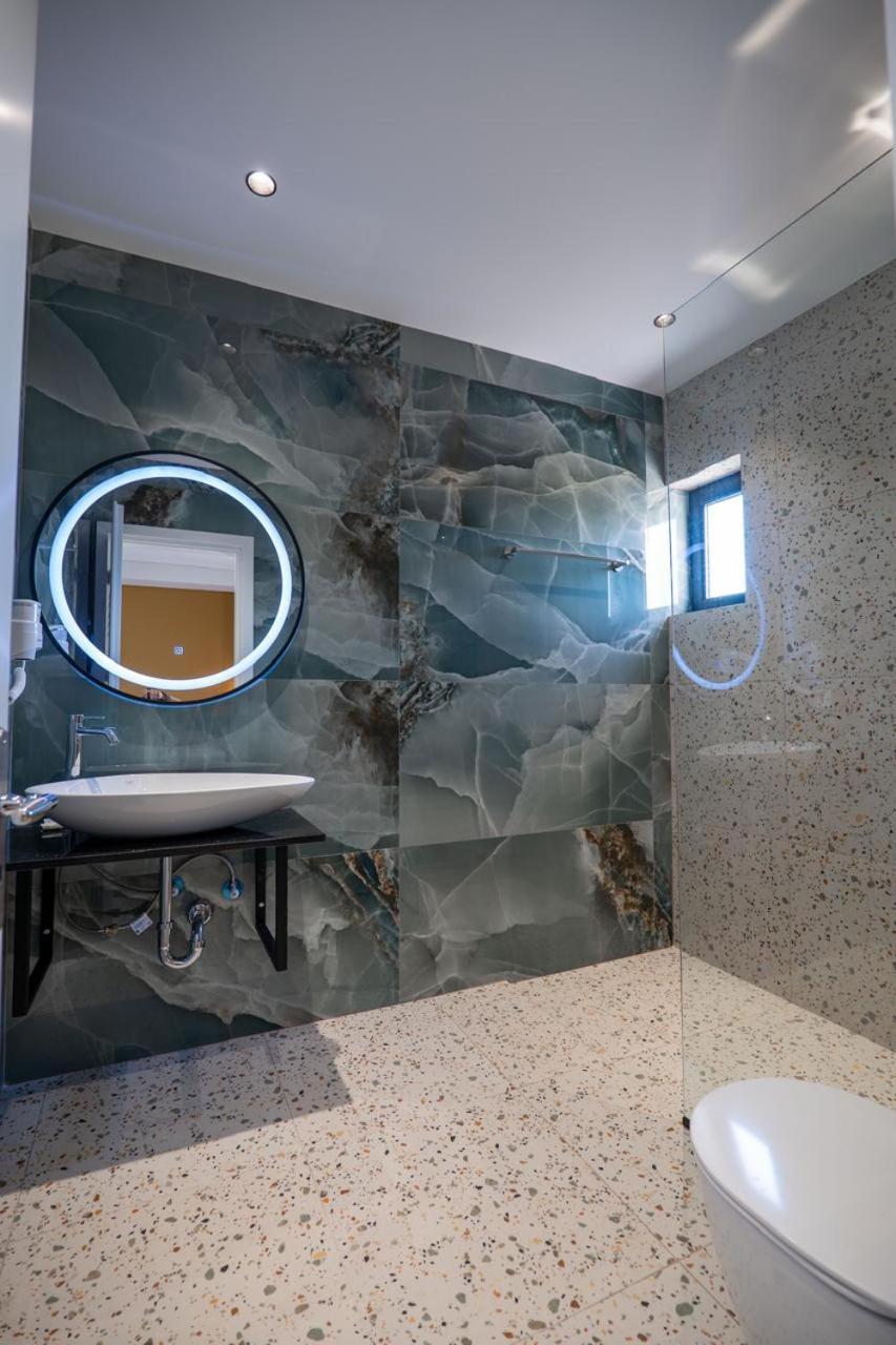 Juer Hotel Bajkaj Екстериор снимка